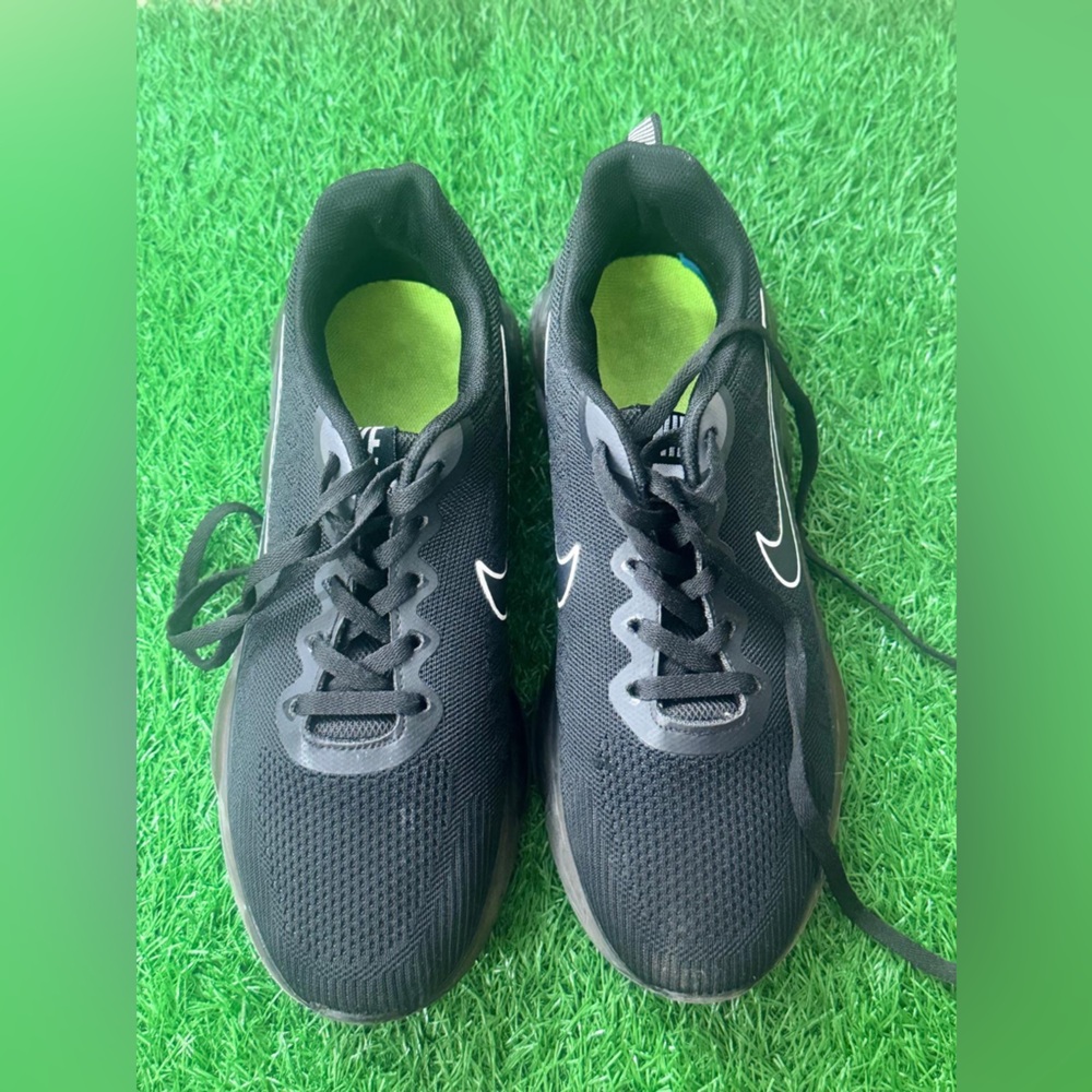 Nike Men's Black Running Shoes Size 9.5